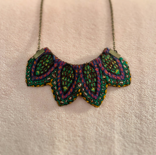 Large Needlework Necklace 001