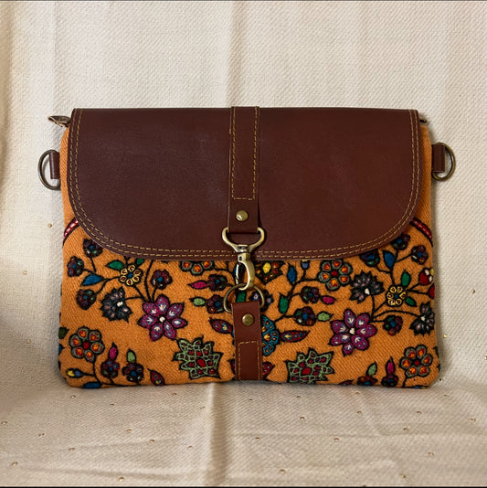 Yara Crossbody (Orange)