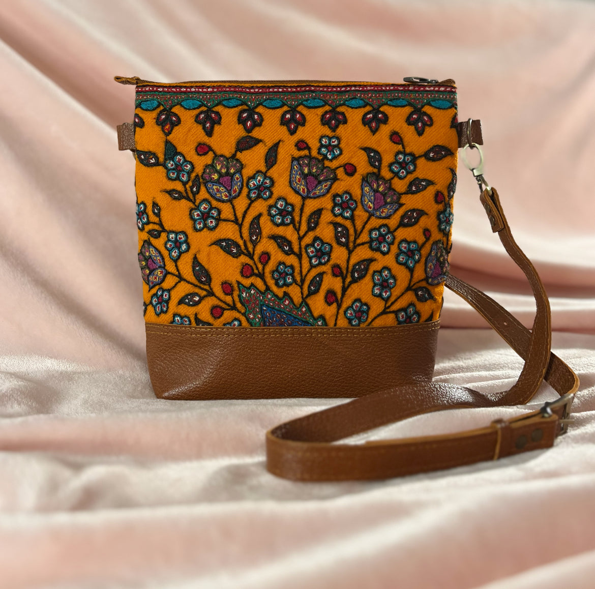 Laleh Crossbody (Orange)