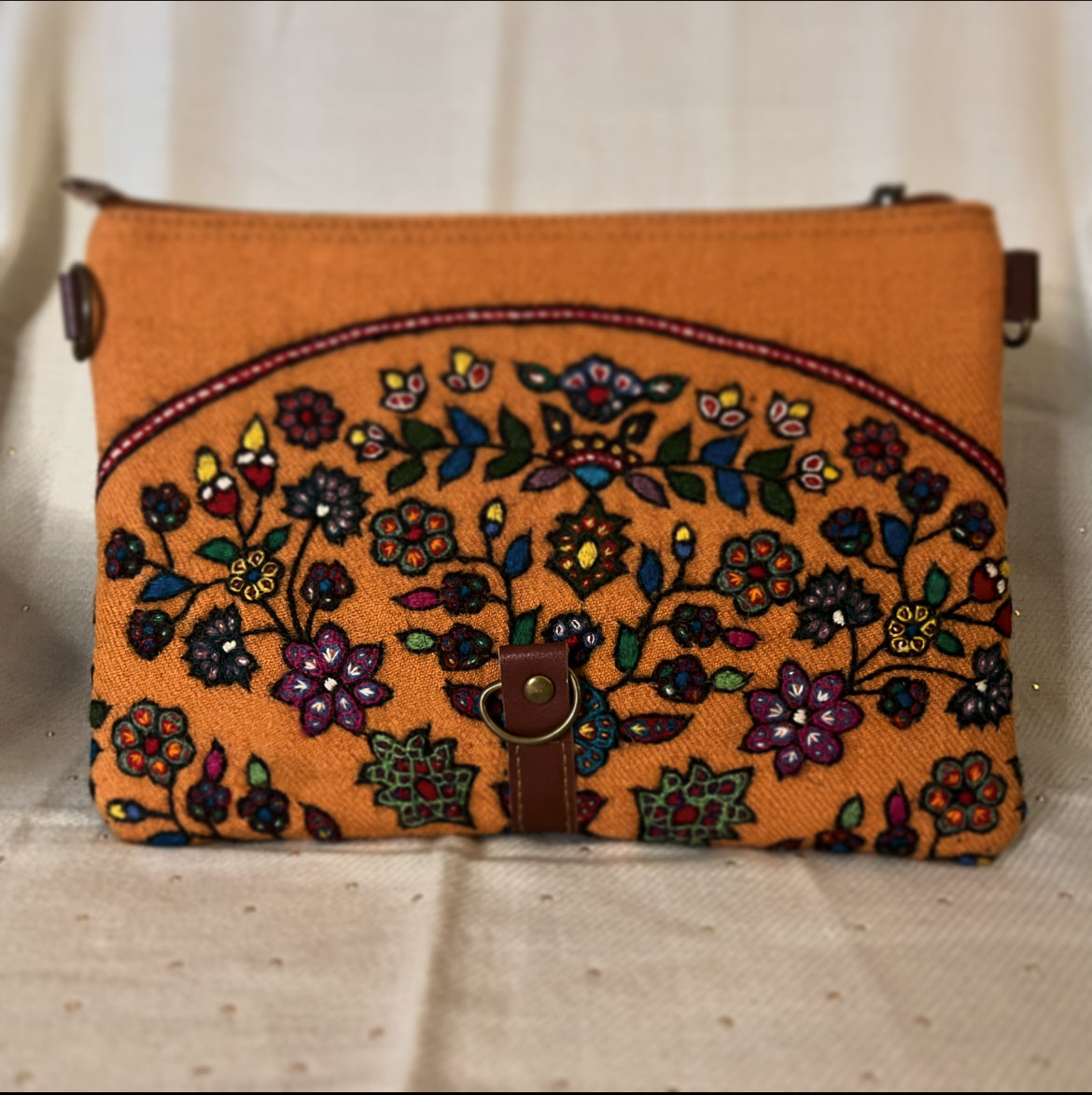 Yara Crossbody (Orange)