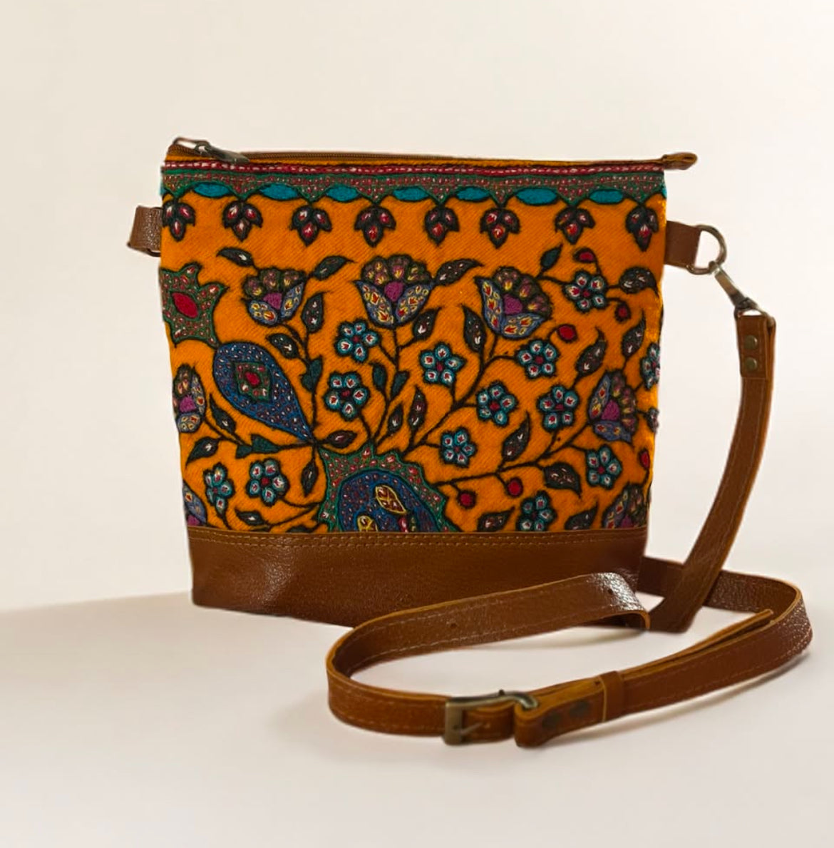 Laleh Crossbody (Orange)