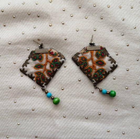 Earrings 041