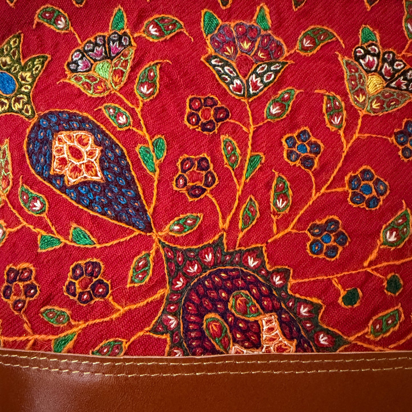 Laleh Crossbody (Ruby)