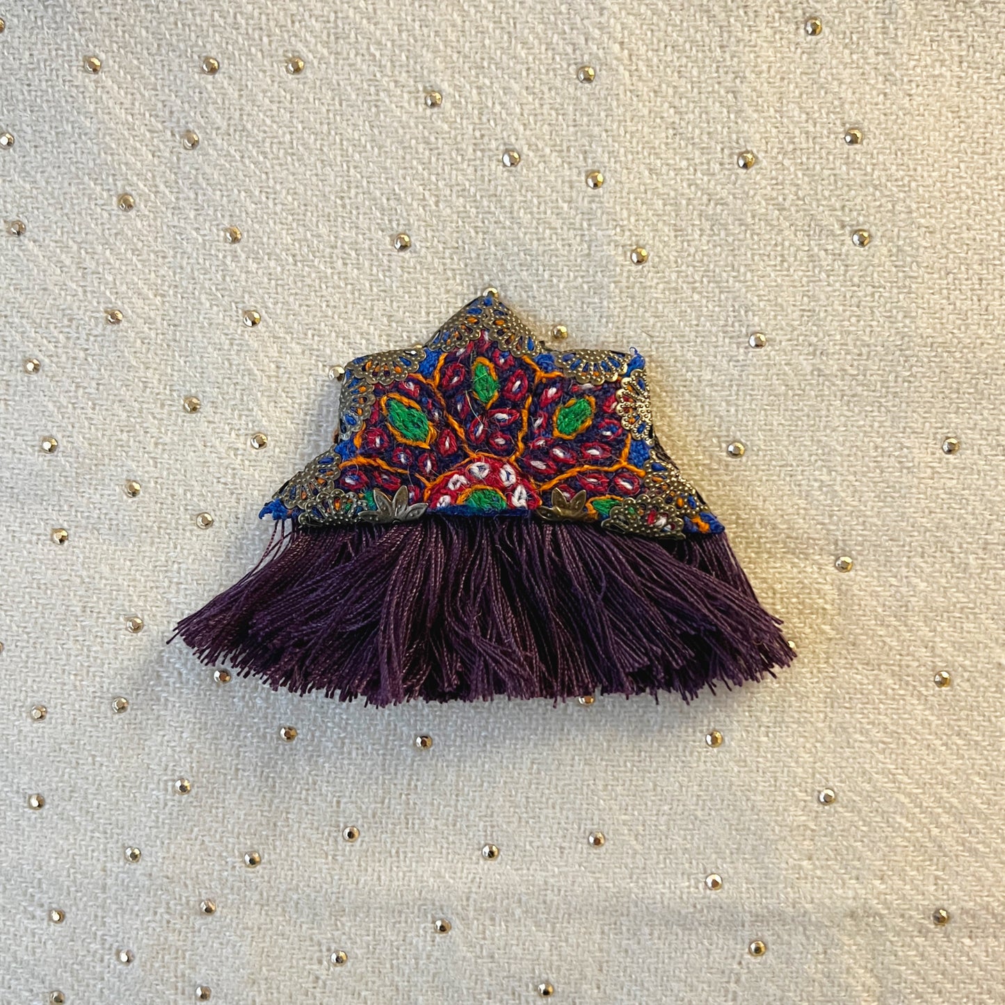 Brooch 011